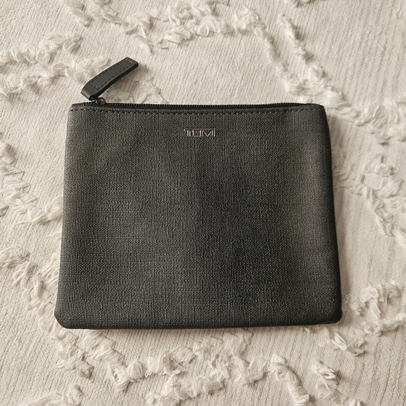 TUMI Accessory Pouch - Picture 1 of 5